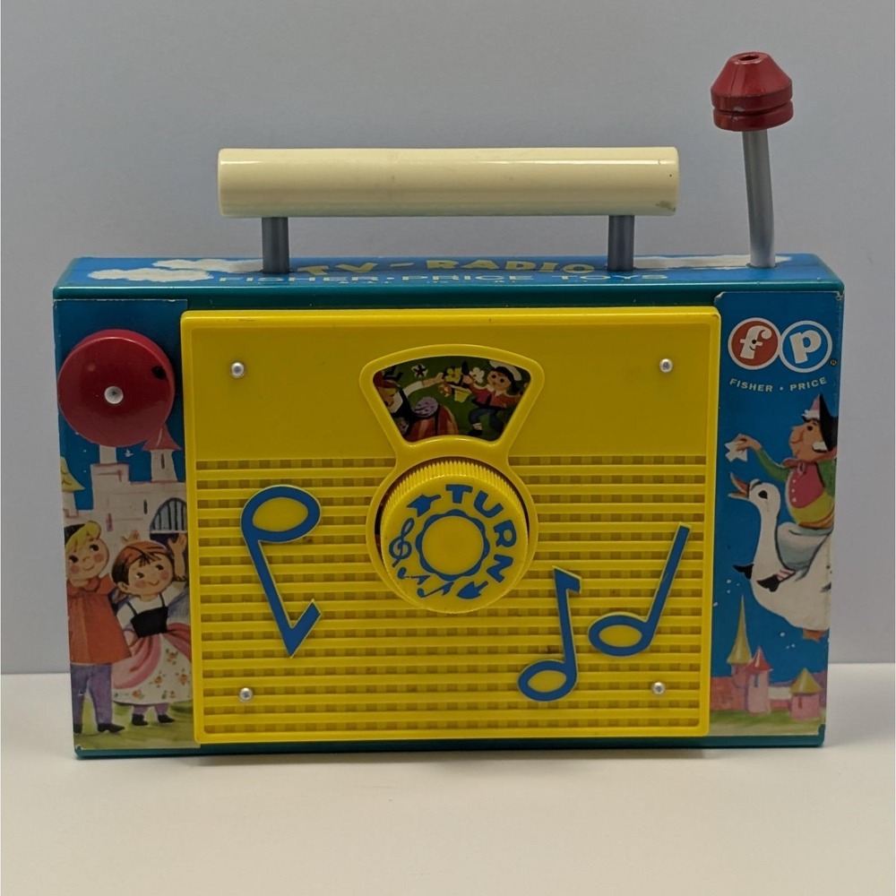 Fisher-Price TV Radio #114 – Vintage 1970s Musical Toy – Farmer in the Dell